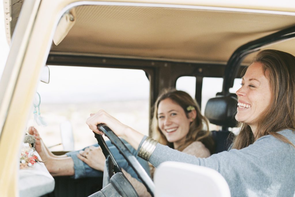 two-women-on-an-outing-in-the-desert-in-a-4x4