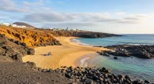 Playa Quemada Lanzarote : Le Secret D'une Escapade Inoubliable Aux Canaries Featured Image